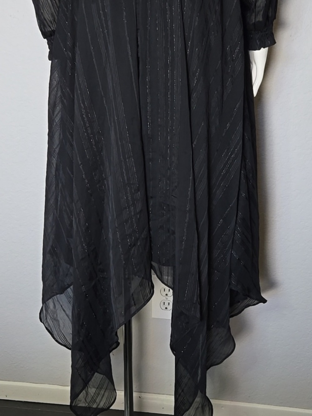 Nanette Lepore Sheer Long-Sleeve Handkerchief Hem Dress, Black w Silver, Sz 8 - Picture 7 of 9